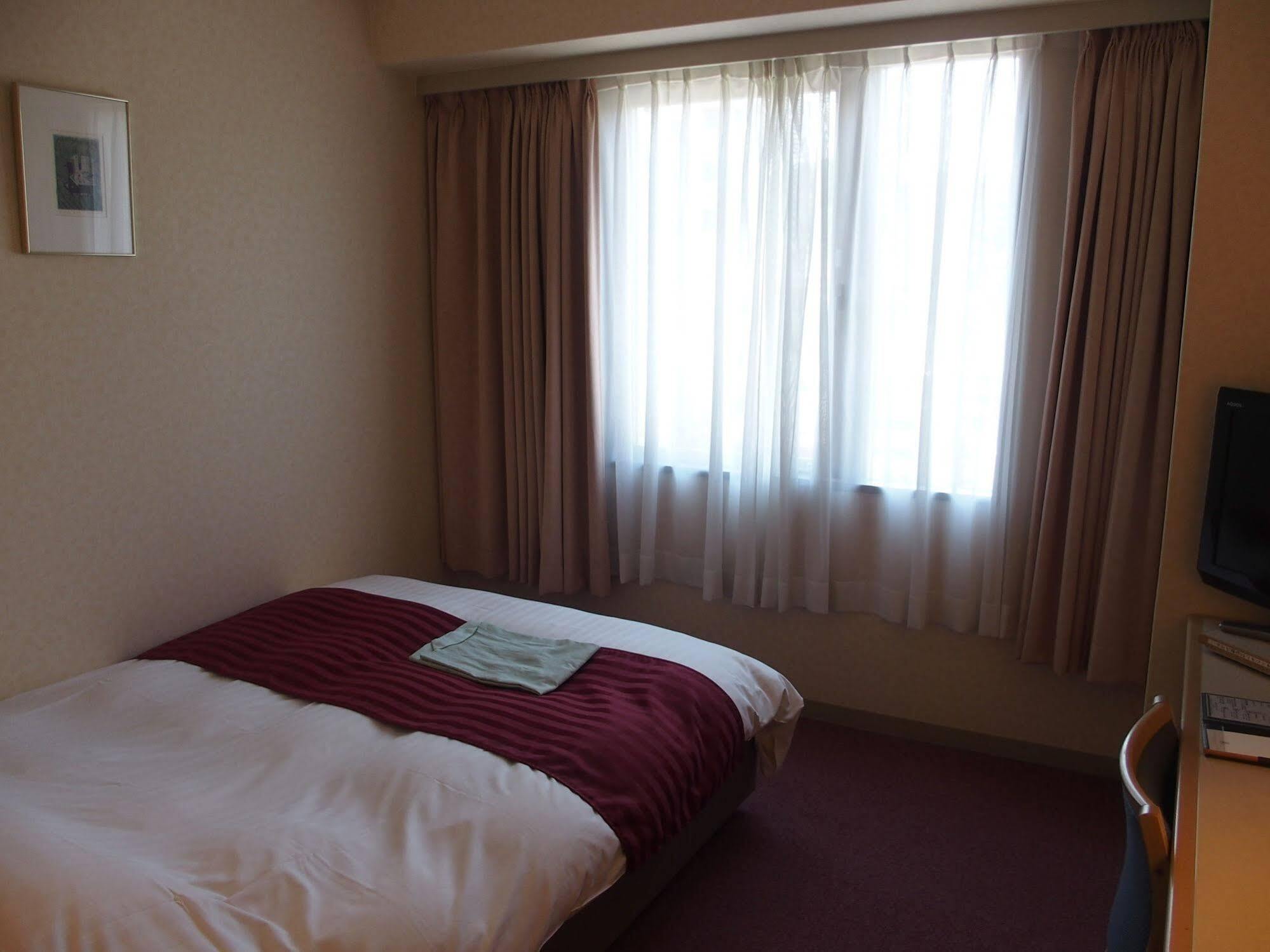 Hotel Livemax Budget Kagoshima Exterior photo