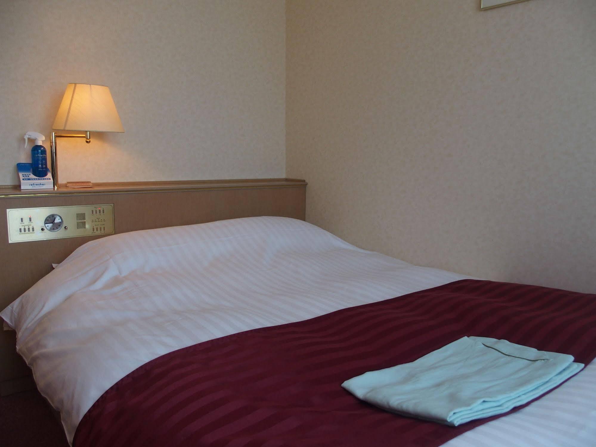 Hotel Livemax Budget Kagoshima Exterior photo